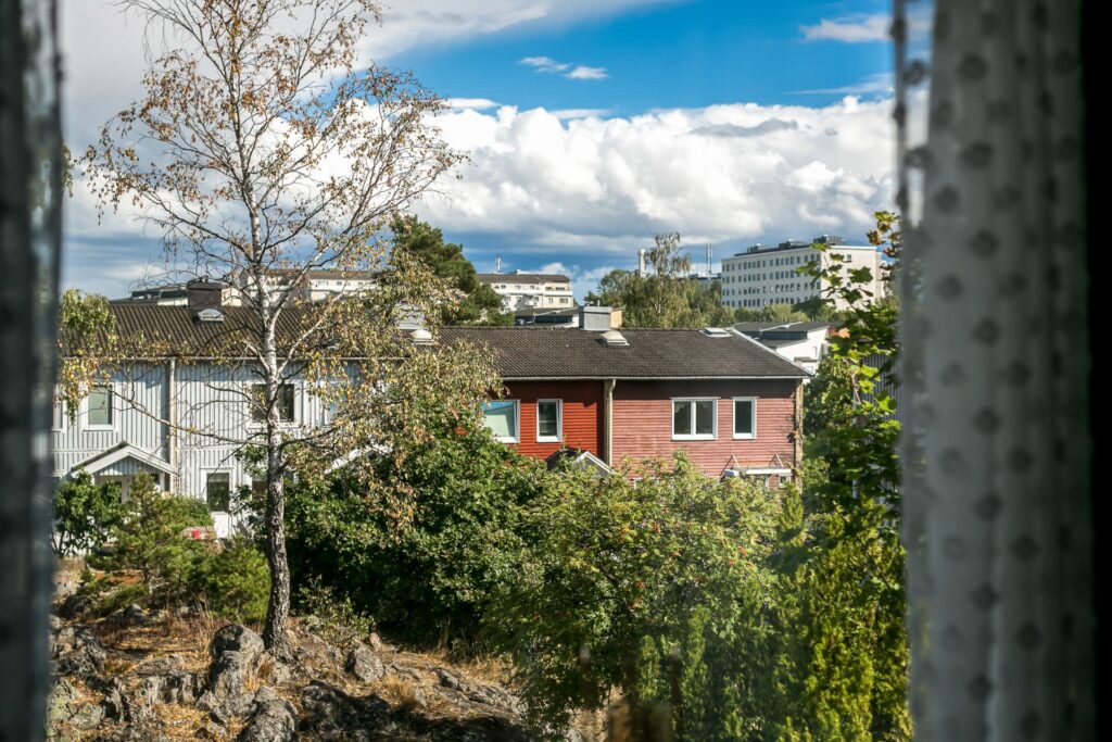 Fasadmålning 2 planshus. Vendelsö Sågen